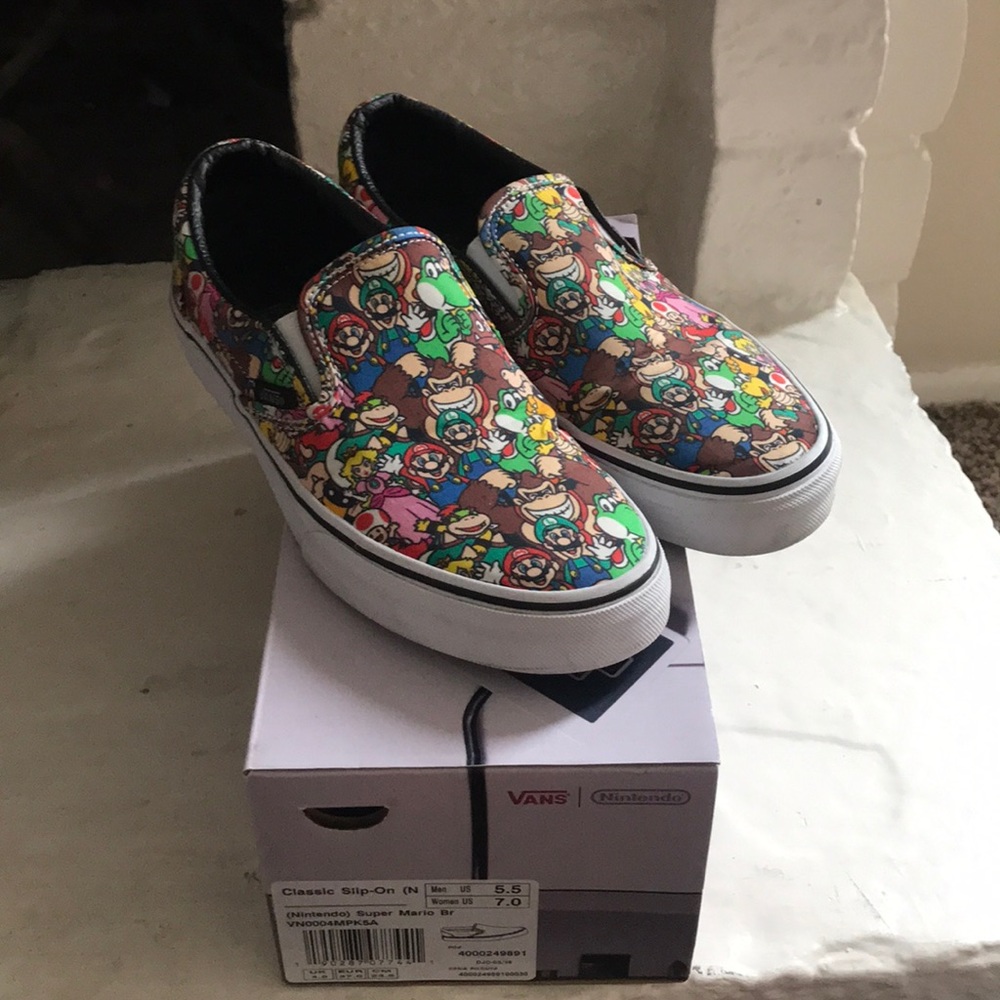 VANS NINTENDO SLIP ONS